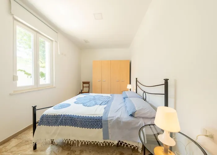 דירה Anna - Red *