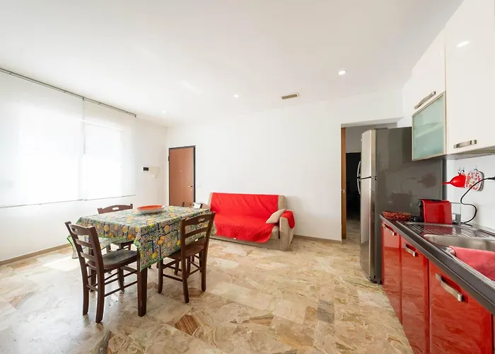 דירה Anna - Red רוזטו דליי אברוצי