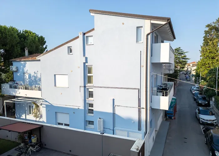 דירה Anna - Red *